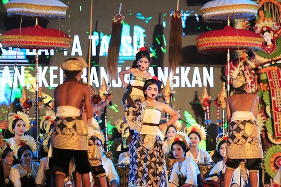 Festival Semarapura yang meriah