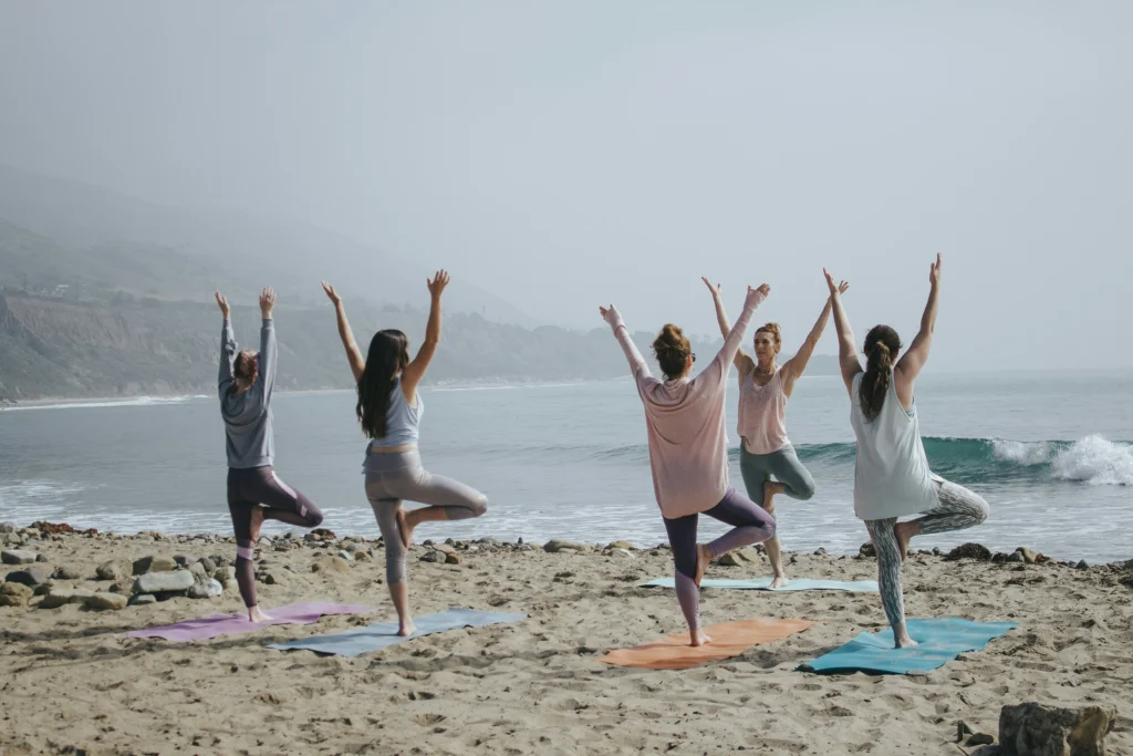 pahami lebih dalam manfaat aqua yoga